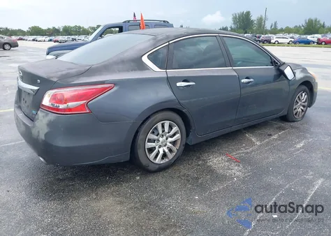 2013 Nissan Altima 2.5 S z USA, uszkodzony, nr VIN 1N4AL3AP9DC265938